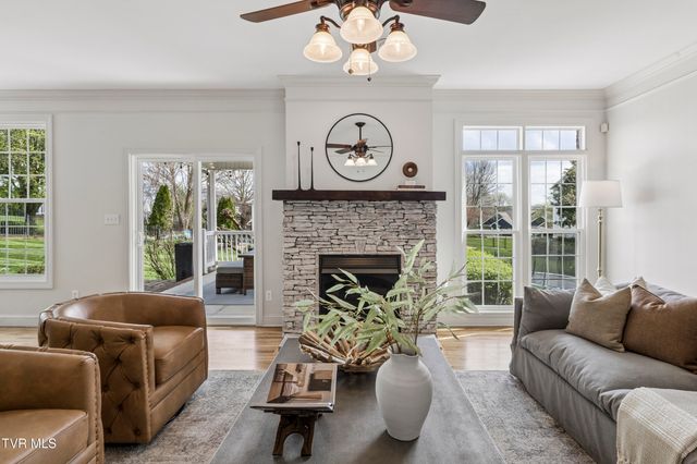 131 Olde Towne Drive, Jonesborough, TN 37659