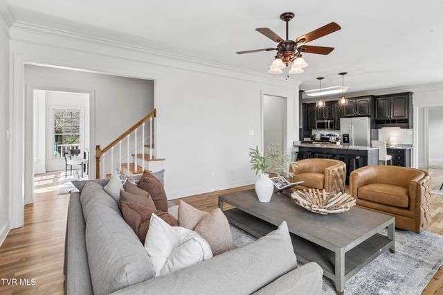 131 Olde Towne Drive, Jonesborough, TN 37659