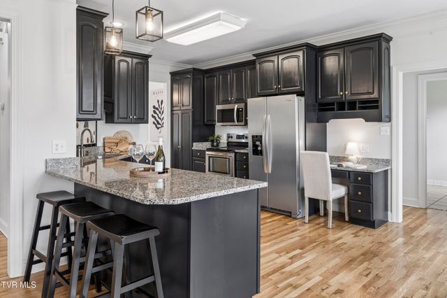 131 Olde Towne Drive, Jonesborough, TN 37659