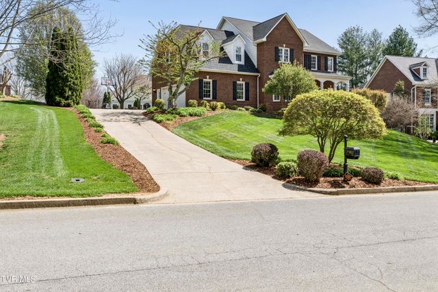 131 Olde Towne Drive, Jonesborough, TN 37659