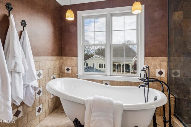131 Olde Towne Drive, Jonesborough, TN 37659