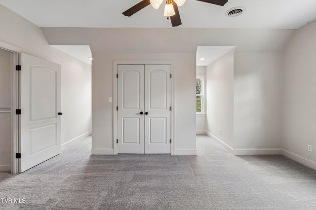 131 Olde Towne Drive, Jonesborough, TN 37659