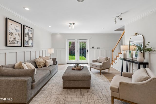 131 Olde Towne Drive, Jonesborough, TN 37659