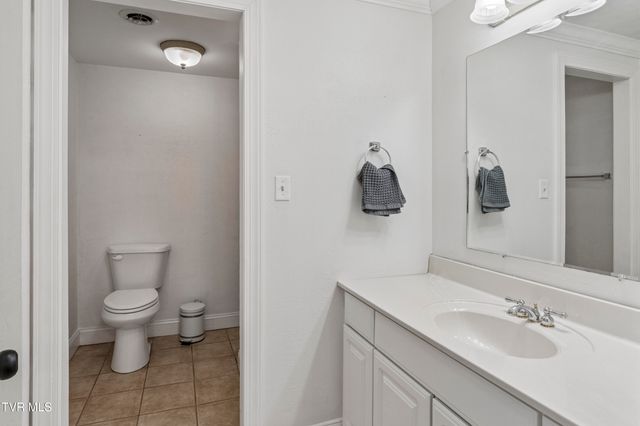 131 Olde Towne Drive, Jonesborough, TN 37659