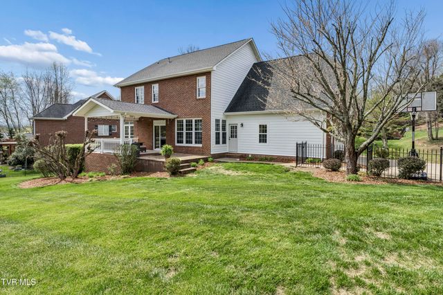 131 Olde Towne Drive, Jonesborough, TN 37659