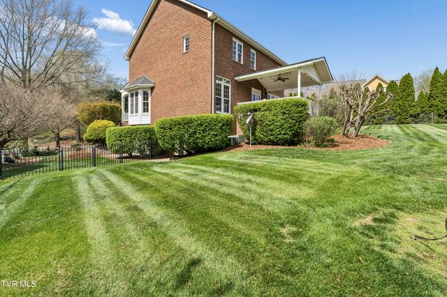 131 Olde Towne Drive, Jonesborough, TN 37659