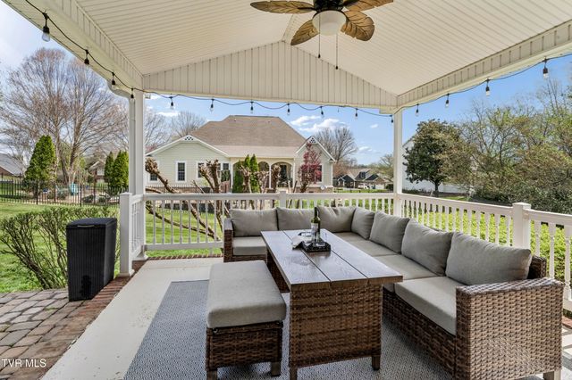 131 Olde Towne Drive, Jonesborough, TN 37659