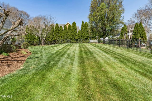 131 Olde Towne Drive, Jonesborough, TN 37659