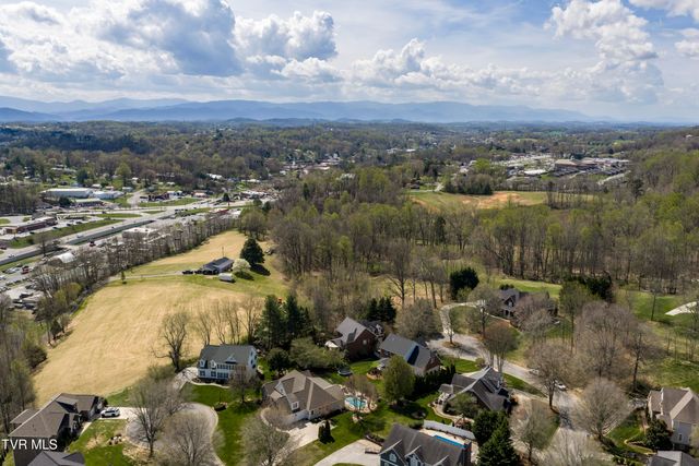 131 Olde Towne Drive, Jonesborough, TN 37659