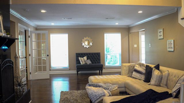 465 Donald Dr, Denham Springs, LA 70726