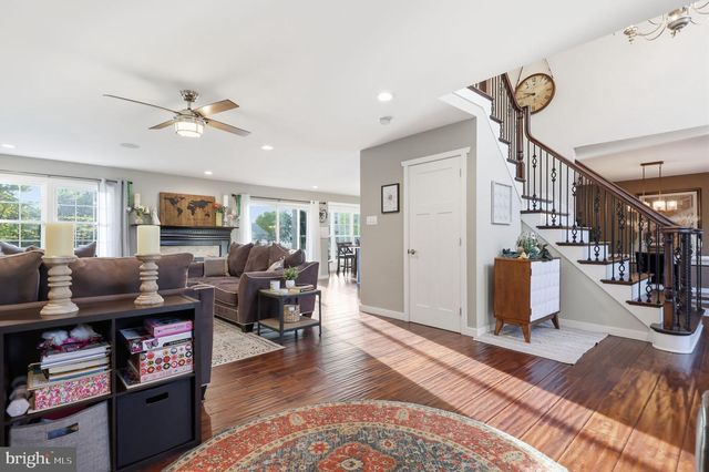 557 SCATTERGOOD CT, Yardley, PA 19067