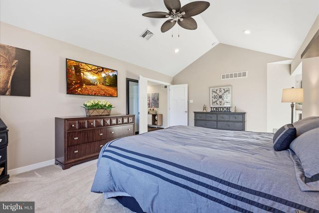 557 SCATTERGOOD CT, Yardley, PA 19067