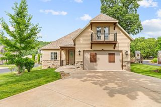16 Grand Vin Lane, Blue Eye, MO 65611