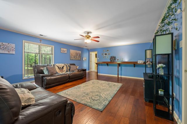 8365 CEDAR BEND CV, Memphis, TN 38018