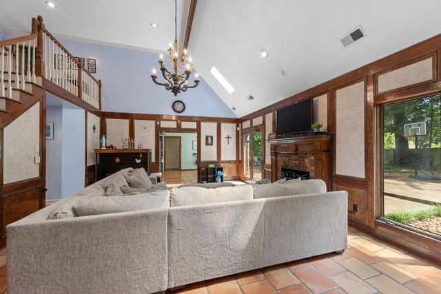 8365 CEDAR BEND CV, Memphis, TN 38018