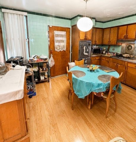 6348 S Rhodes Avenue, Chicago, IL 60637