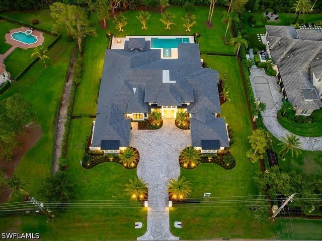 500 Ridge DR, Naples, FL 34108