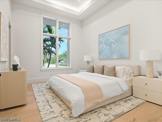 500 Ridge DR, Naples, FL 34108