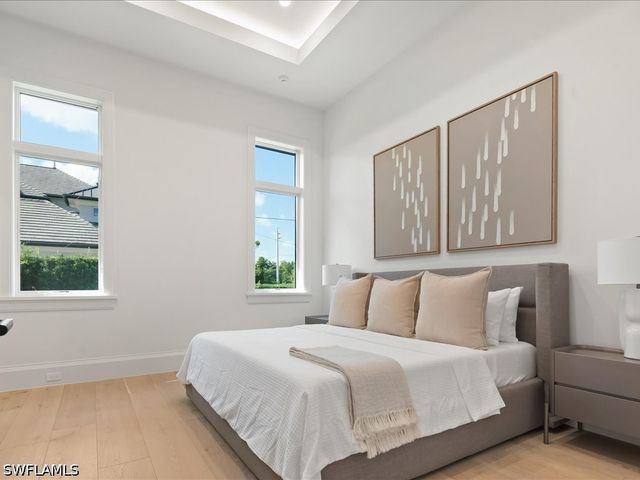 500 Ridge DR, Naples, FL 34108