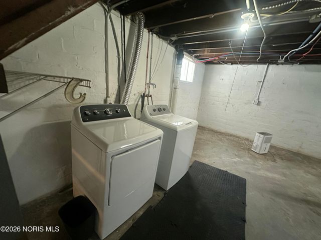 3651 Leybourn Avenue, Toledo, OH 43612