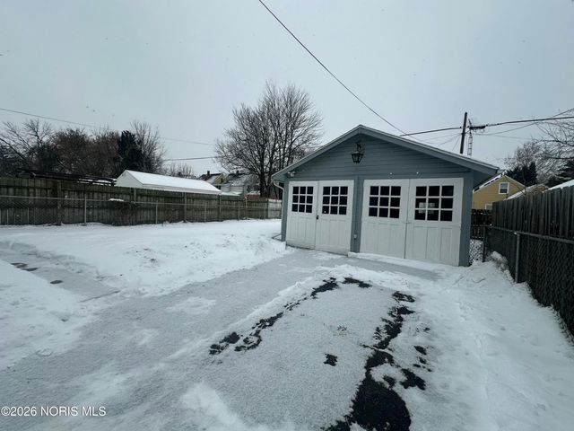 3651 Leybourn Avenue, Toledo, OH 43612