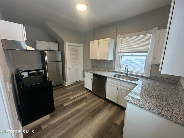 3651 Leybourn Avenue, Toledo, OH 43612