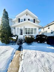 3651 Leybourn Avenue, Toledo, OH 43612