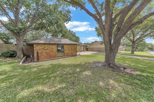 1401 San Gabriel Drive, Denton, TX 76205