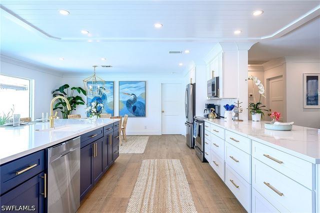 343 CONNERS AVE, Naples, FL 34108