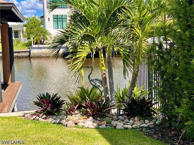 343 CONNERS AVE, Naples, FL 34108
