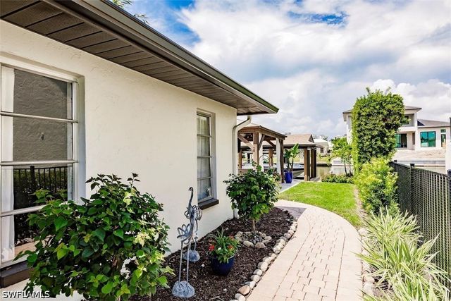 343 CONNERS AVE, Naples, FL 34108