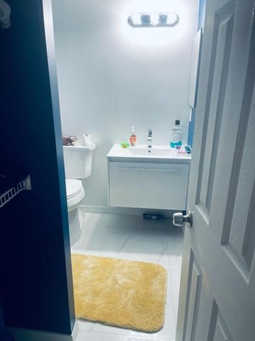 842 Banks Road, Coconut Creek, FL 33063