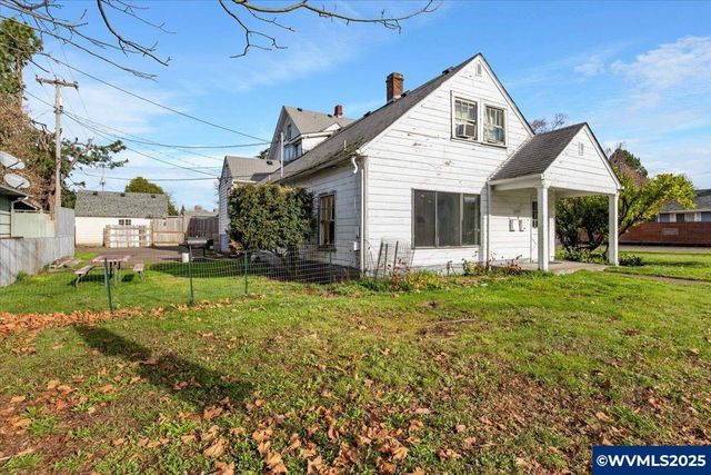 925 14th St NE, Salem, OR 97301