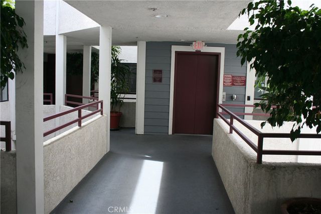 730 W 4th Street 306, Long Beach, CA 90802
