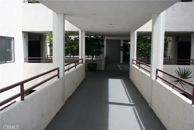 730 W 4th Street 306, Long Beach, CA 90802