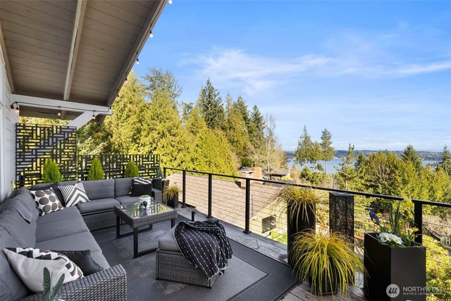 5190 NW Eldorado Boulevard, Bremerton, WA 98312