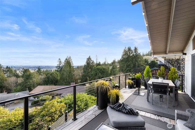 5190 NW Eldorado Boulevard, Bremerton, WA 98312