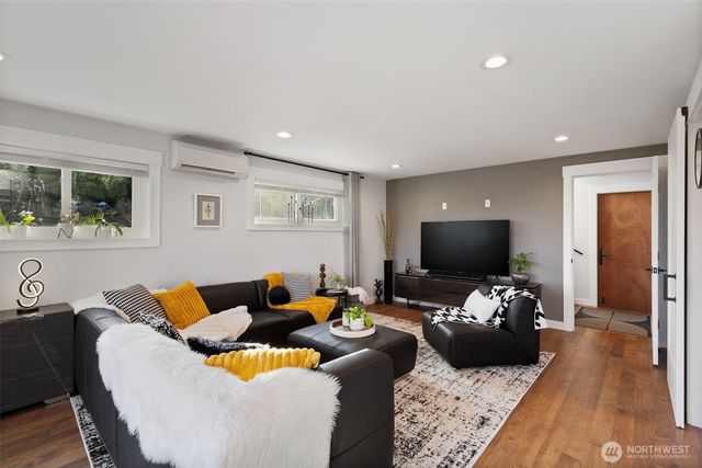 5190 NW Eldorado Boulevard, Bremerton, WA 98312