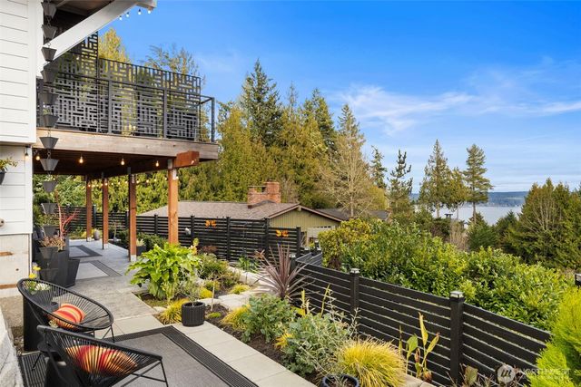 5190 NW Eldorado Boulevard, Bremerton, WA 98312