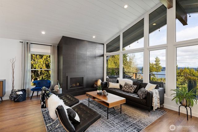 5190 NW Eldorado Boulevard, Bremerton, WA 98312