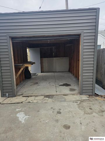 3238 U Street, Lincoln, NE 68503