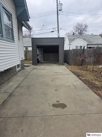 3238 U Street, Lincoln, NE 68503