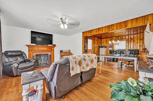 6303 Coopers Mountain RD, Martinsville, VA 24112