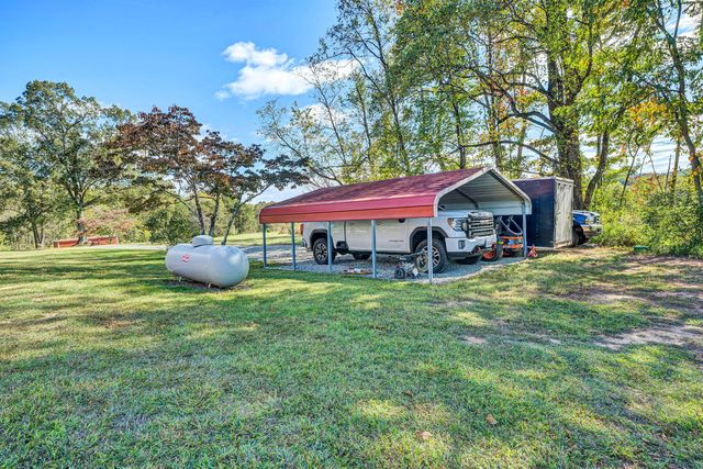 6303 Coopers Mountain RD, Martinsville, VA 24112