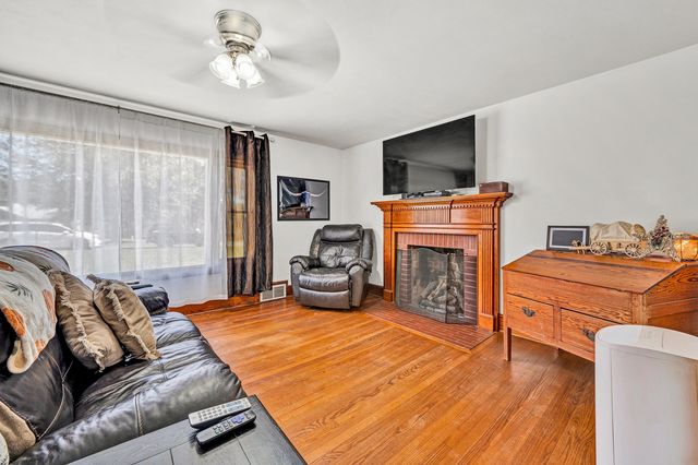 6303 Coopers Mountain RD, Martinsville, VA 24112