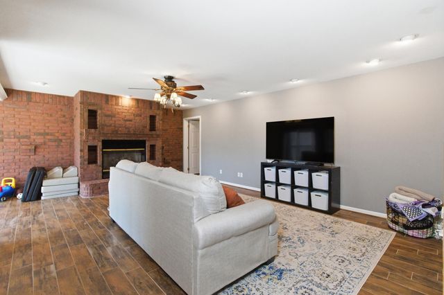 8980 Private Road 9689, West Plains, MO 65775