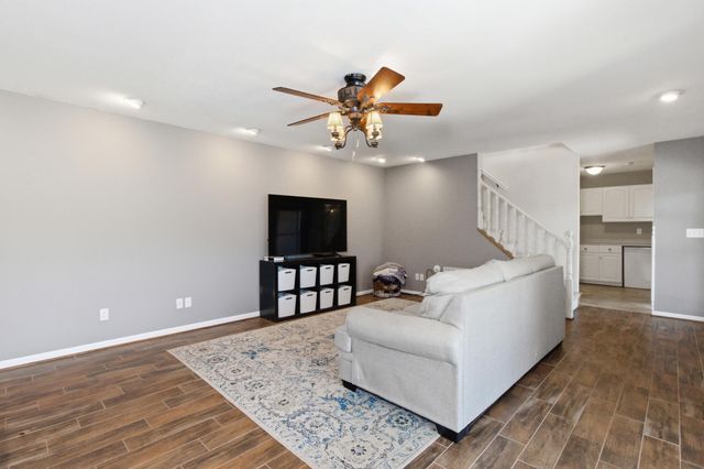 8980 Private Road 9689, West Plains, MO 65775