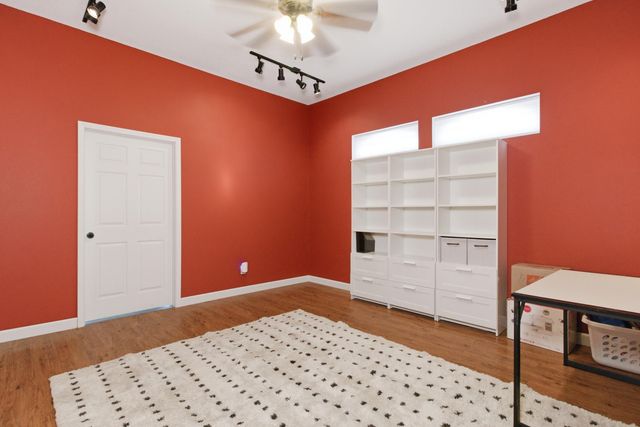 8980 Private Road 9689, West Plains, MO 65775