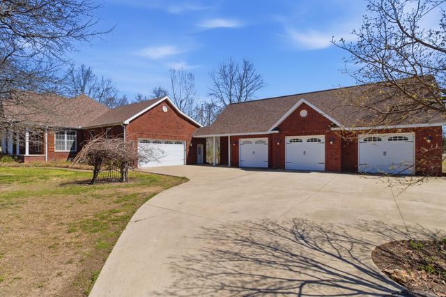 8980 Private Road 9689, West Plains, MO 65775