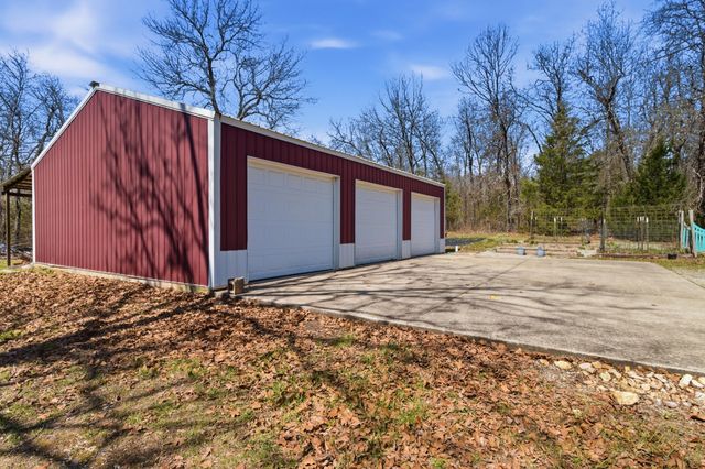 8980 Private Road 9689, West Plains, MO 65775